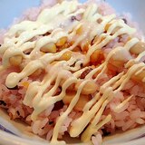 ❤お赤飯と水煮大豆のマヨ塩麹卵丼❤
